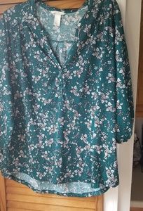H&M Green & White Floral Print Lightweight Blouse
